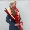 7 красных гладиолусов