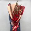 7 красных гладиолусов