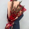7 красных гладиолусов