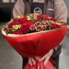 Красный букет на юбилей