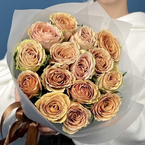 15 Зелено-персиковых роз Тедди 40 см