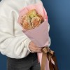 5 зелено-персиковых роз Тедди 40 см