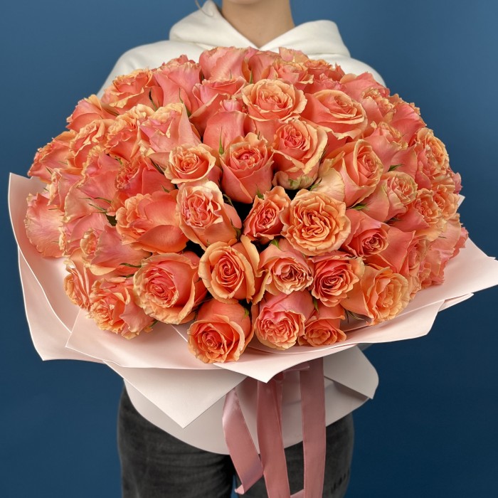 101 Кораллово - кремовая роза Верона 40 см