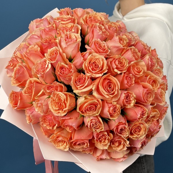 101 Кораллово - кремовая роза Верона 40 см