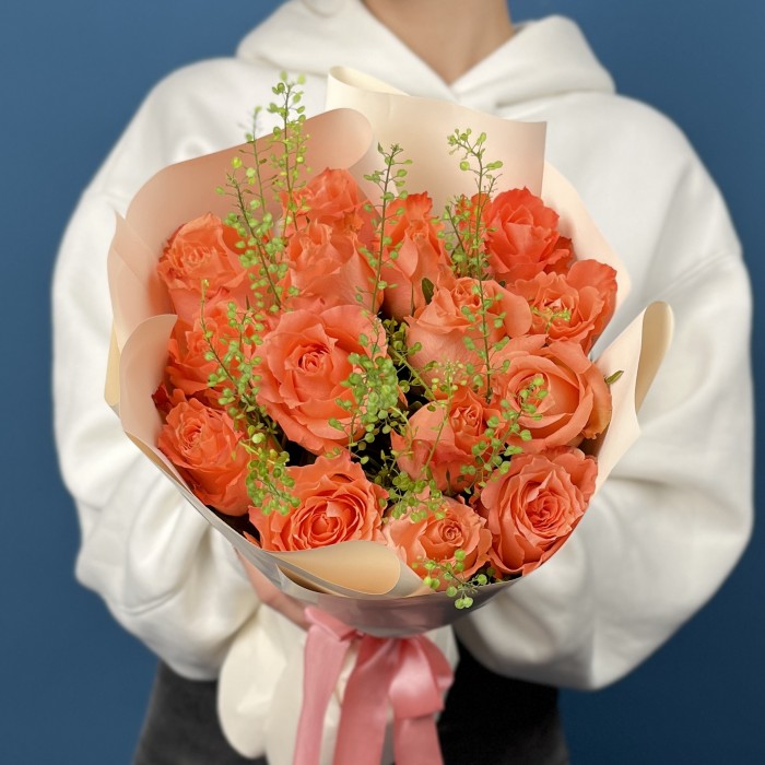 15 коралловых роз Юлечка 40 см