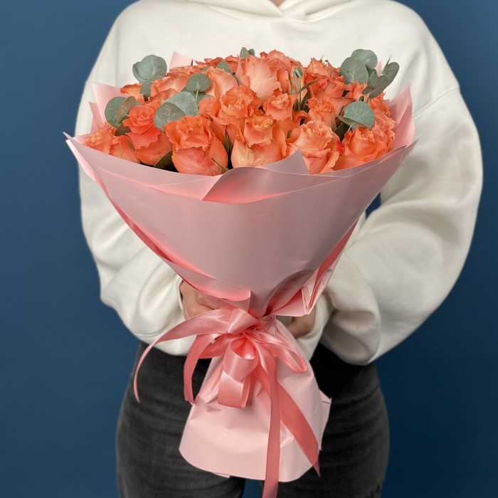 25 Коралловых роз Юлечка 40 см