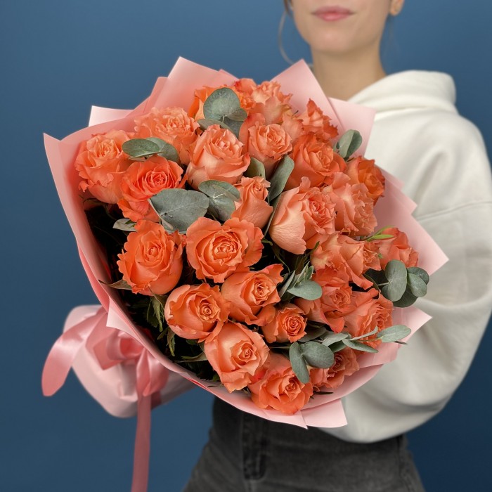 25 Коралловых роз Юлечка 40 см
