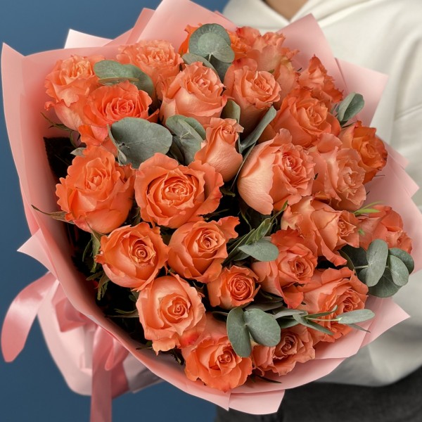 25 Коралловых роз Юлечка 40 см