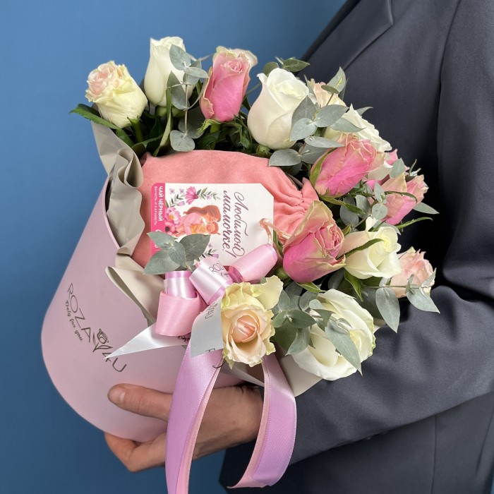 15 нежных роз Любимой маме в коробке