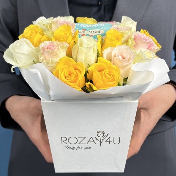 19 роз в квадратной коробке с чаем Моей Маме