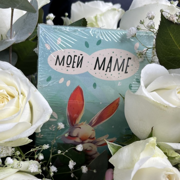 15 белых роз с гипсофиллй в ящике Моей маме