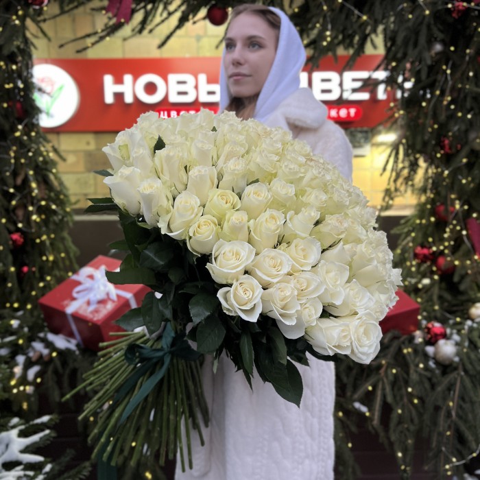 101 длинная белая роза 70 см