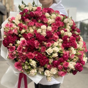 101 кустовая  роза MIX 70 см