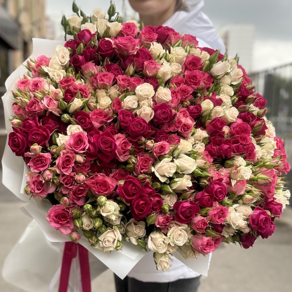 101 кустовая  роза MIX 70 см