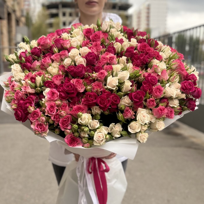 101 кустовая  роза MIX 70 см