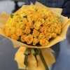 101 желтая роза 50 см