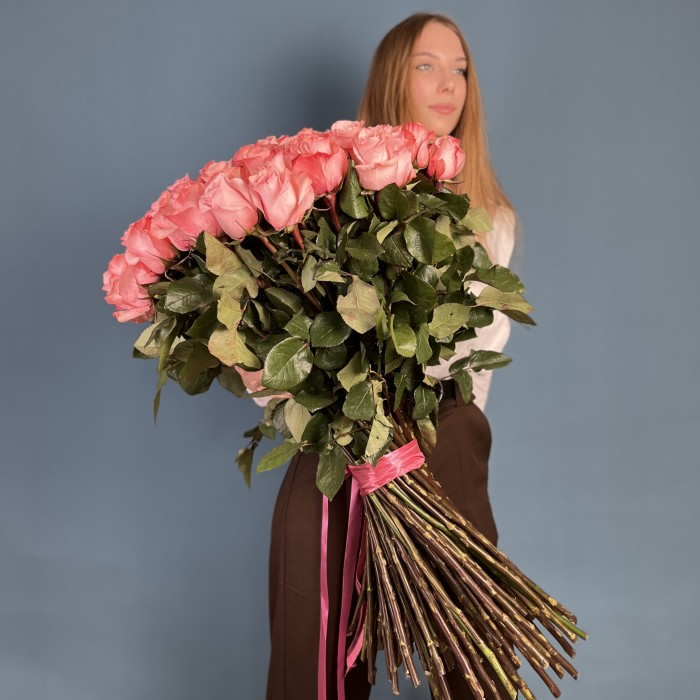 101 роза Би Свит 80 см