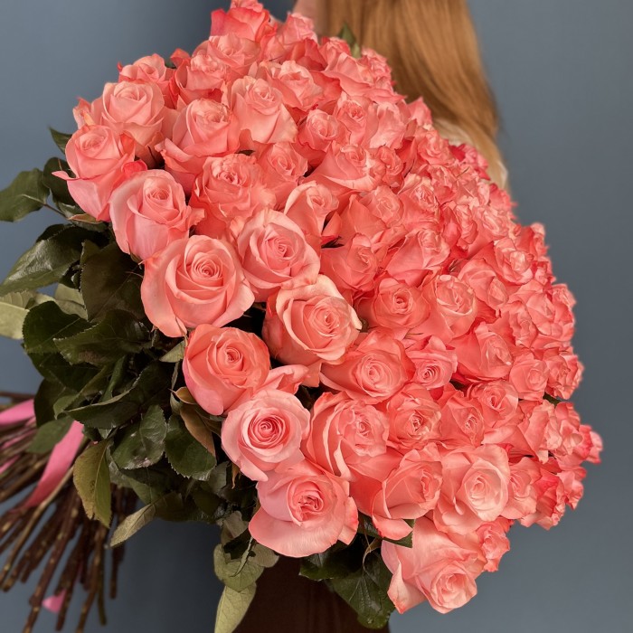 101 роза Би Свит 80 см