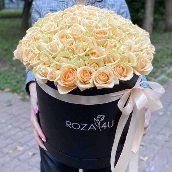 101 персиковая роза Пич аваланш в коробке