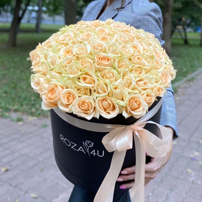 101 персиковая роза Пич аваланш в коробке