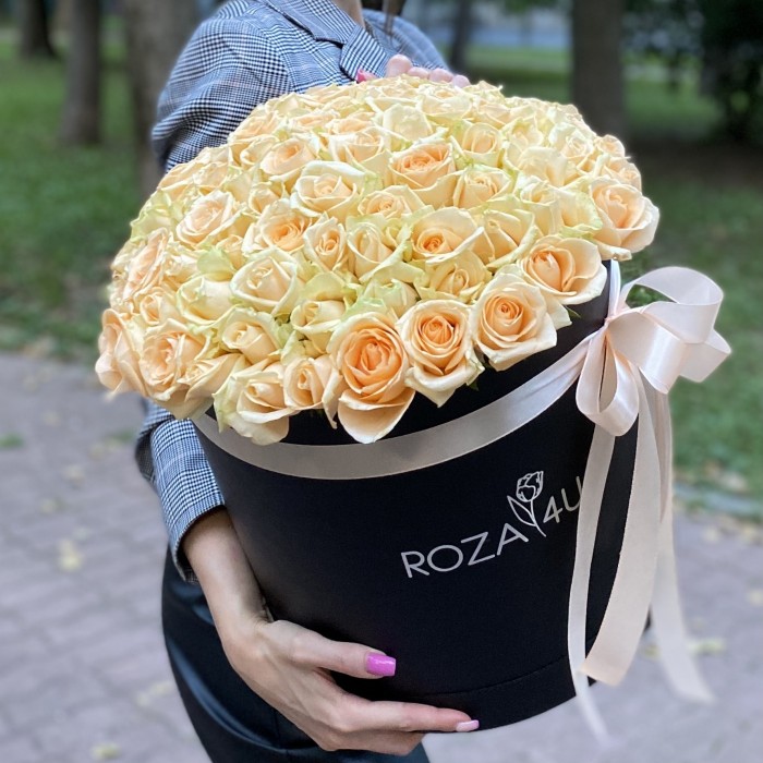 101 персиковая роза Пич аваланш в коробке