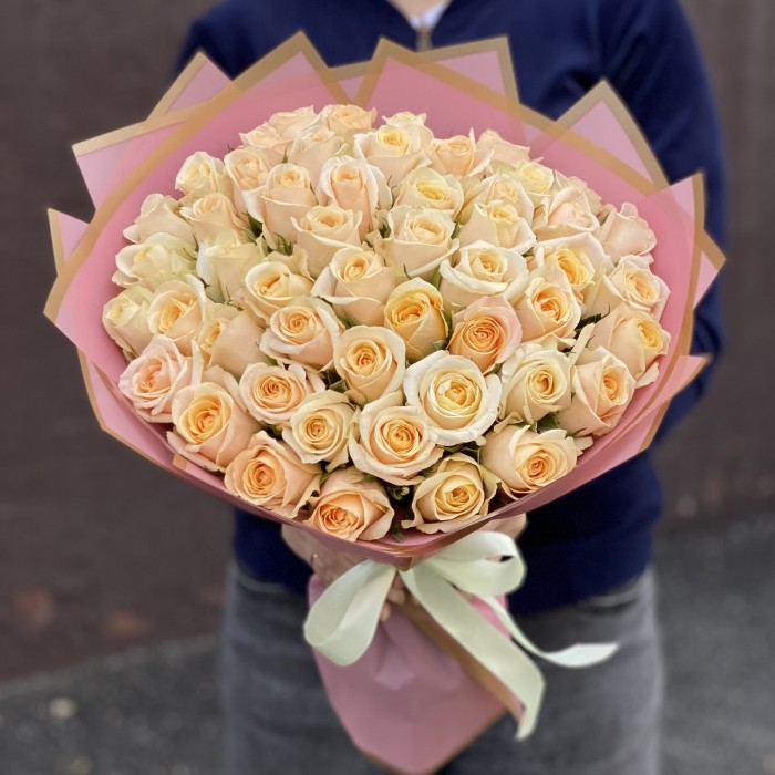 51 персиковая роза Кашмир