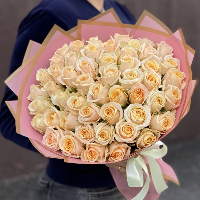 51 персиковая роза Кашмир