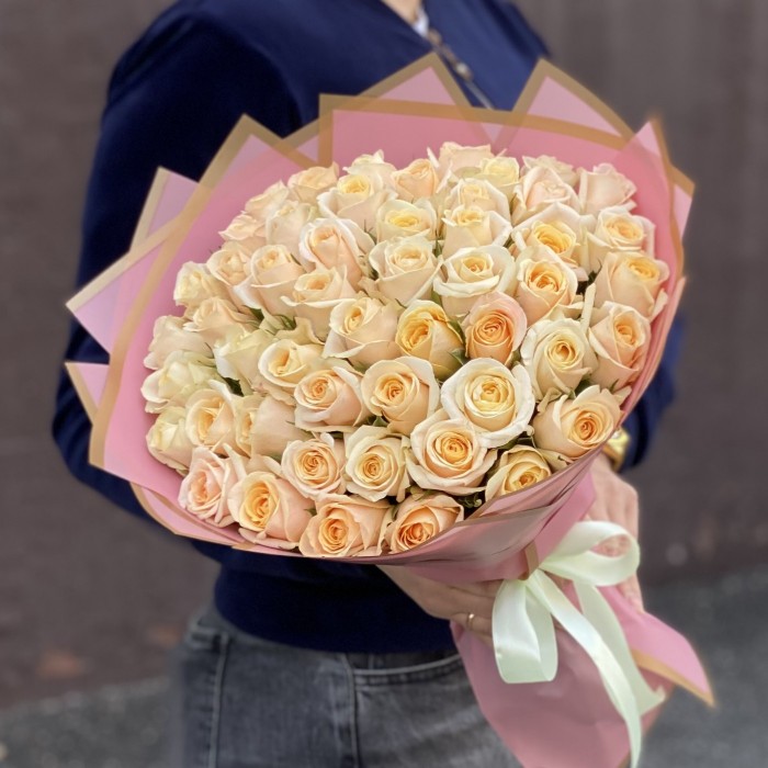 51 персиковая роза Кашмир