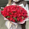 101 Малиновая роза Такаци 40 см