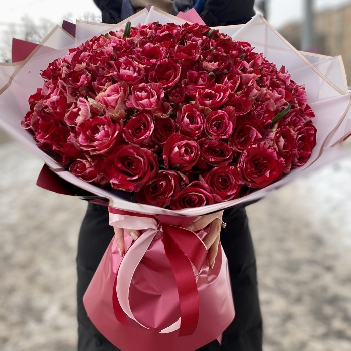 101 роза Ред Сторм