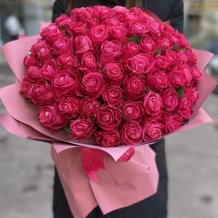 101 малиновая роза Movie Star