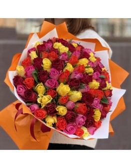 101 роза Яркий микс