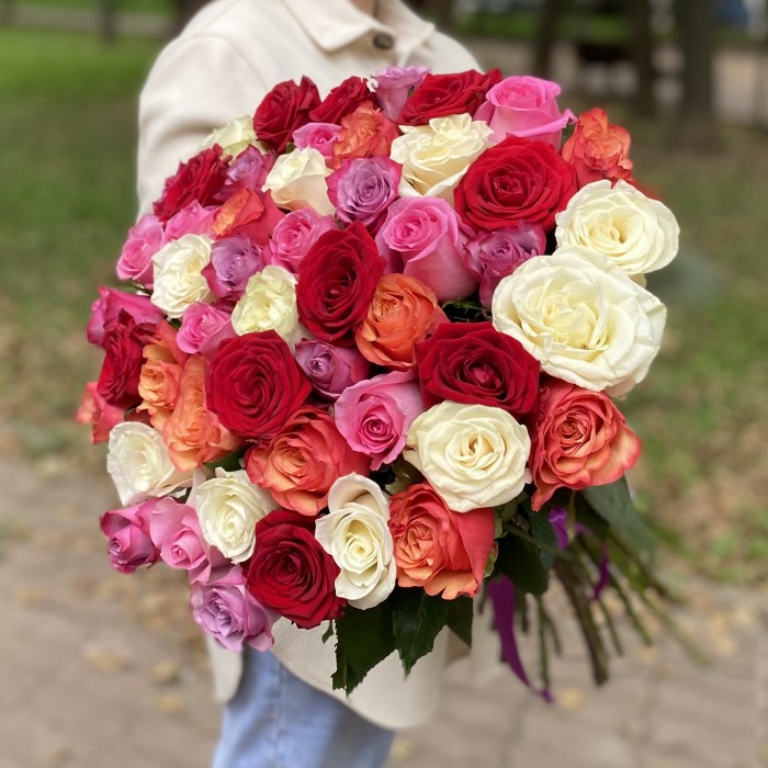 Микс из 51 розы 60 см Летние краски