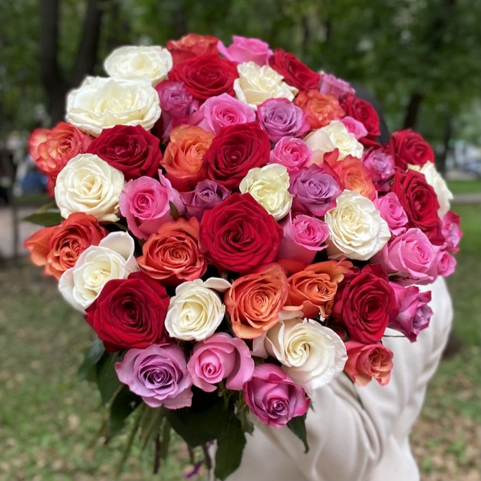 Микс из 51 розы 60 см Летние краски