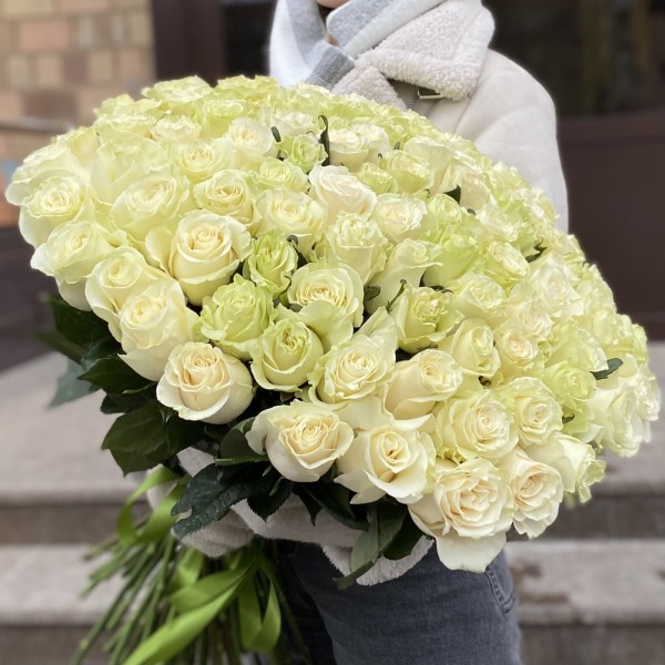 101 белая роза Мондиаль