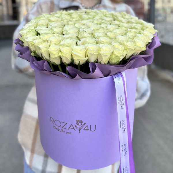 101 белая роза в шляпной коробке