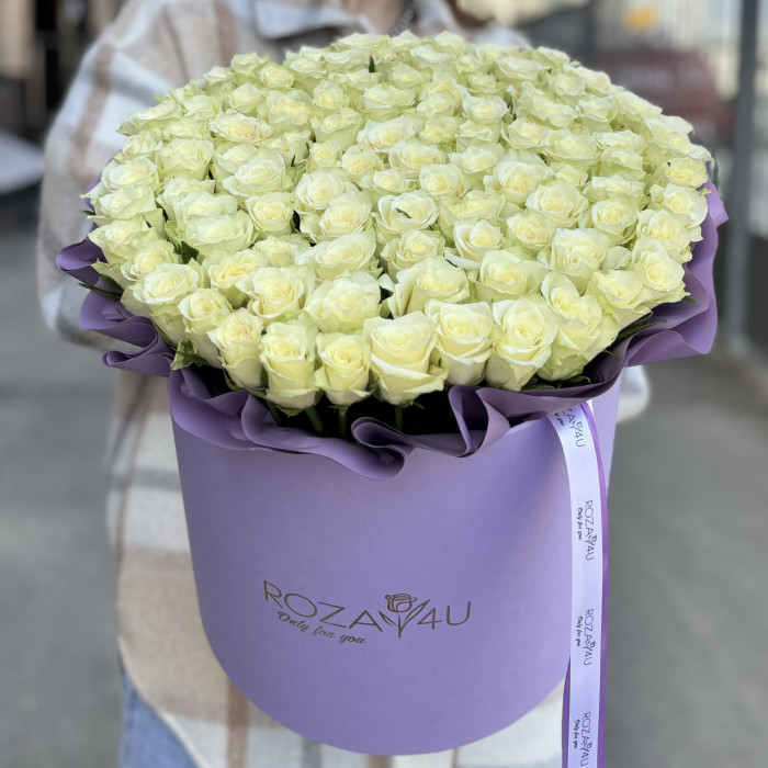 101 белая роза в шляпной коробке