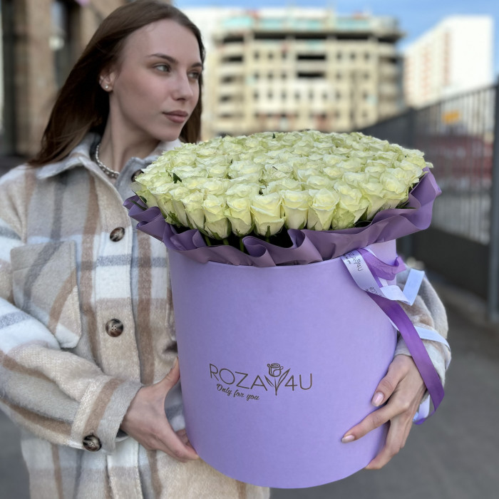 101 белая роза в шляпной коробке