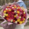 101 роза яркий микс 50 см