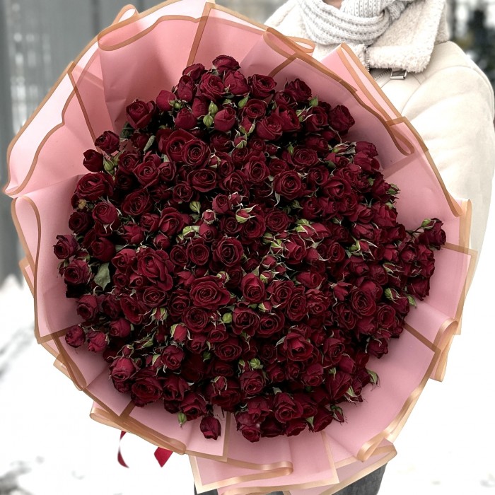 101 кустовая красная роза Рубикон 80 см