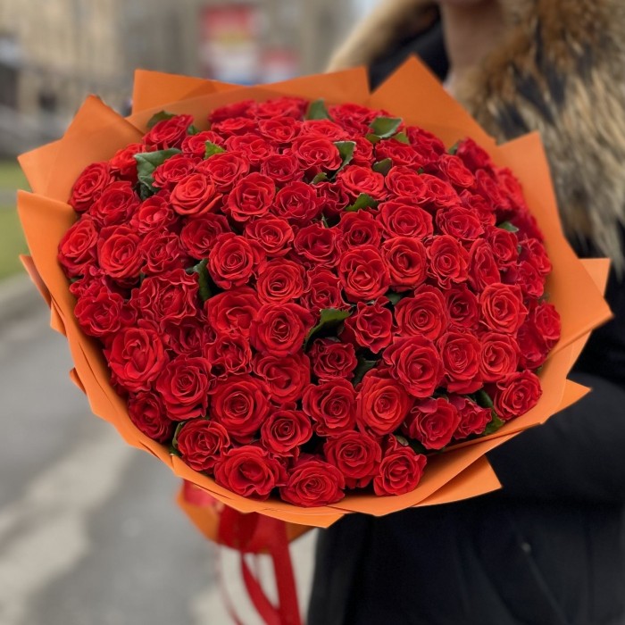 101 красная роза Эль Торо (El Toro Medium)
