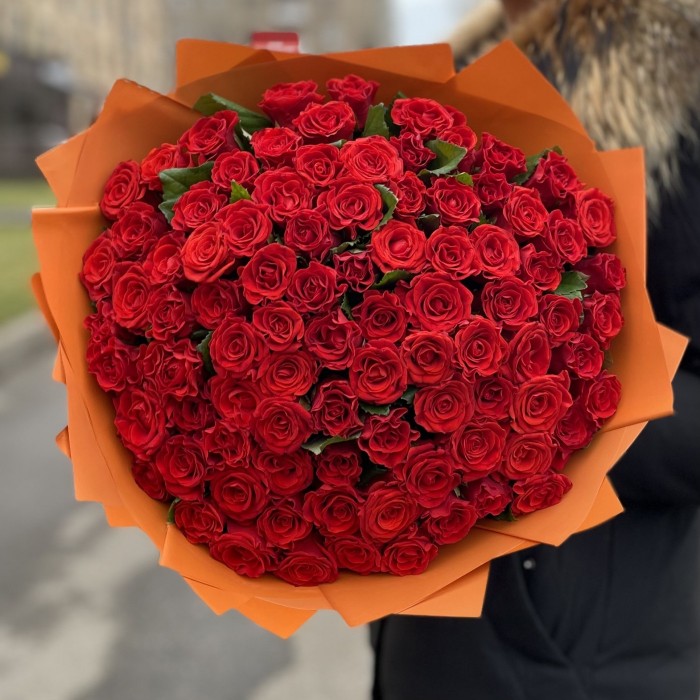 101 красная роза Эль Торо (El Toro Medium)