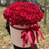 101 роза в шляпной коробке с бантом