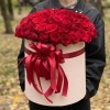 101 роза в шляпной коробке с бантом
