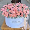 101 кустовая пионовидная роза Джульетта в коробке с эвкалиптом