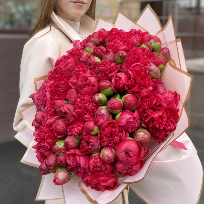 101 малиновый пион Перфоманс