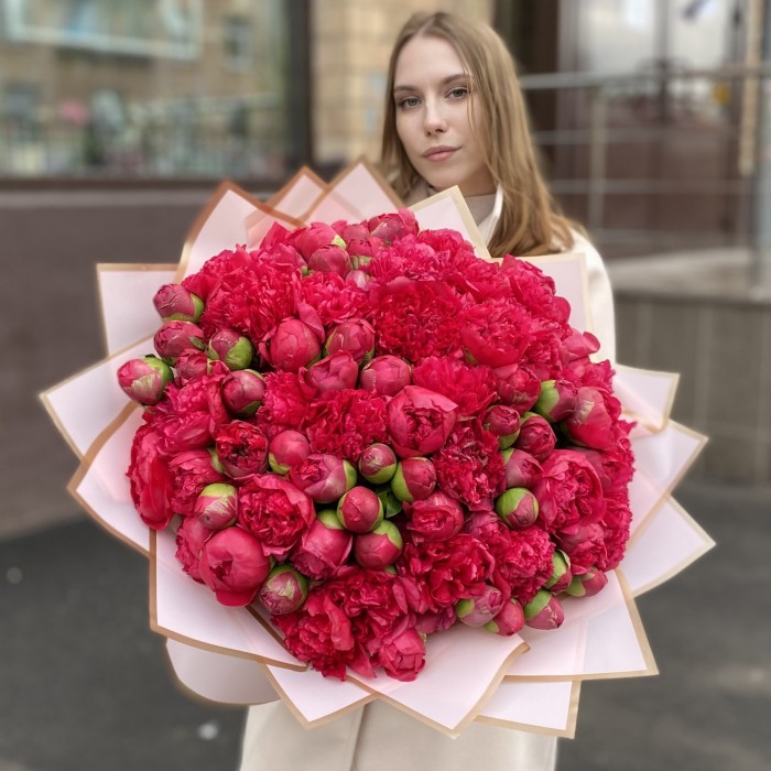 101 малиновый пион Перфоманс