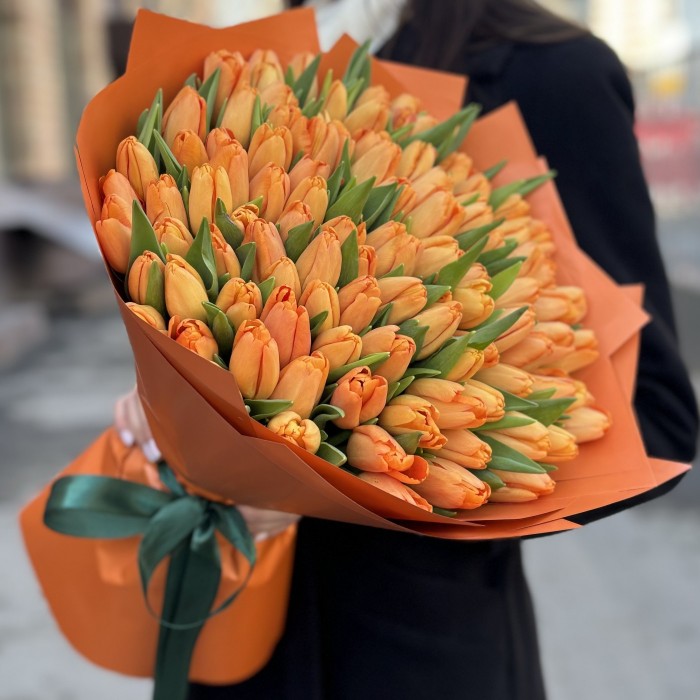 101 оранжевый тюльпан Тайм Аут в упаковке