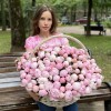 201 розовый пион Сара Бернар в корзине