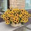 101 подсолнух с гринбеллом в корзине